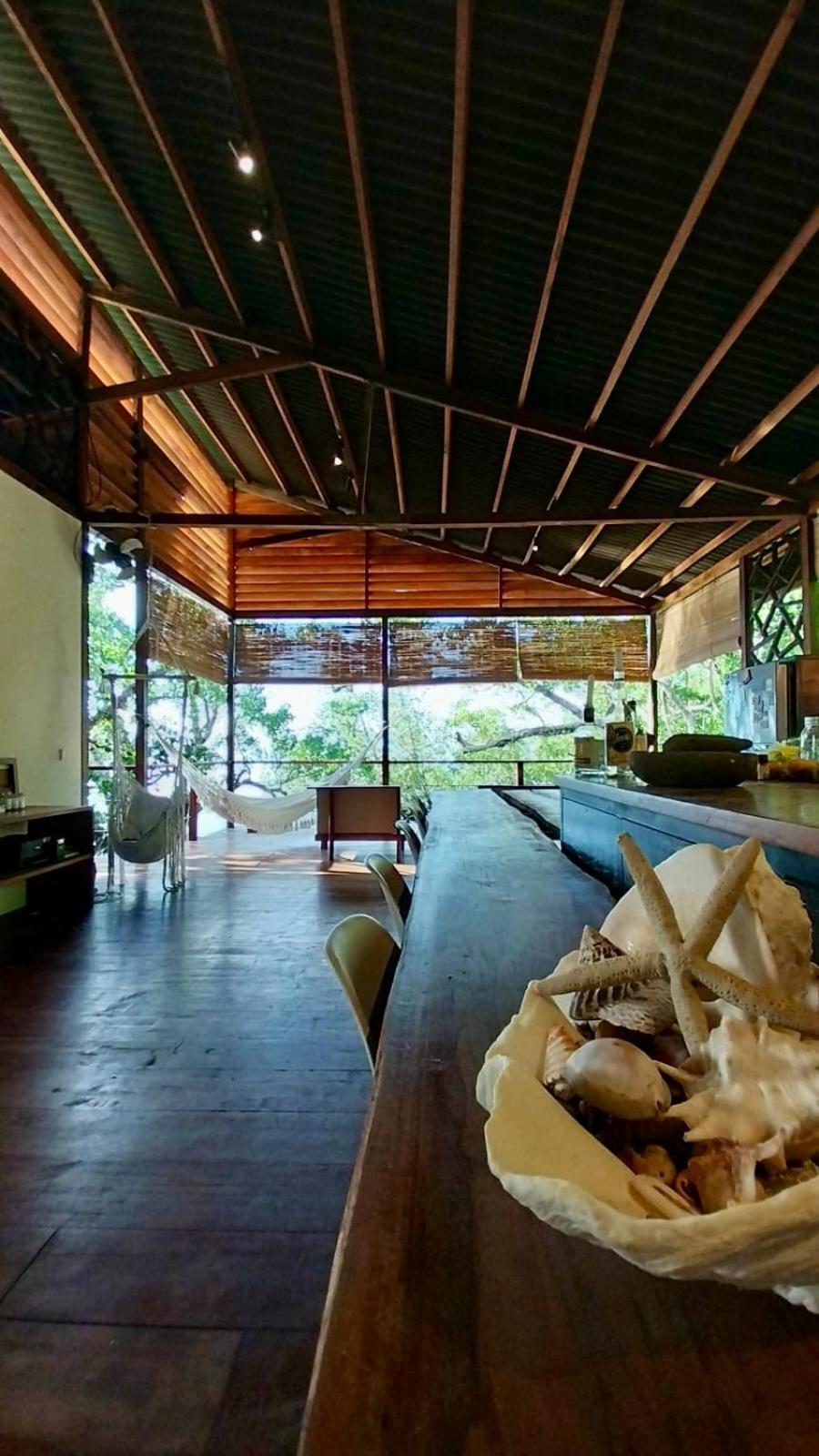 Villa Luzo & Tours Saonek Esterno foto